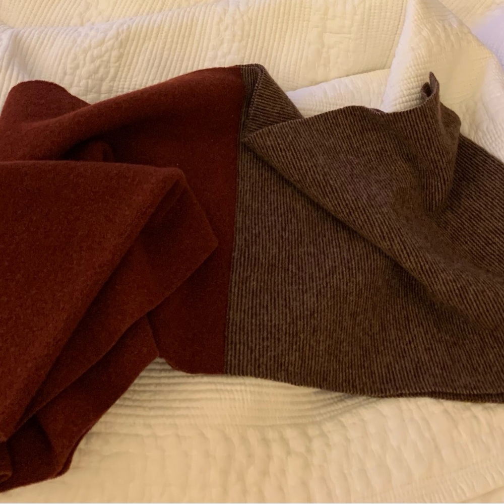 100% wool scarf unisex made in Scotland  for Howlin’ Knitwear Belgium BNWT